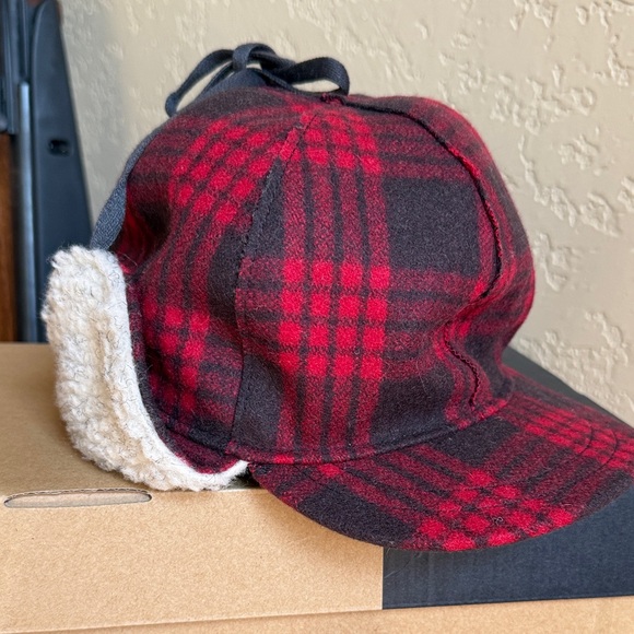 Stormy Kromer Red Plaid Wood Hat S - Picture 1 of 3